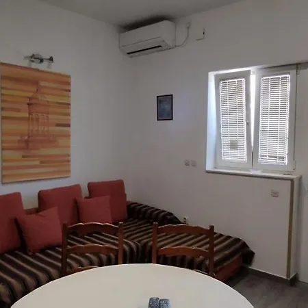 Apartman Strbic *